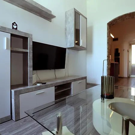 Cozy Goga Apartment *