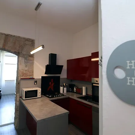 Cozy Goga Apartment